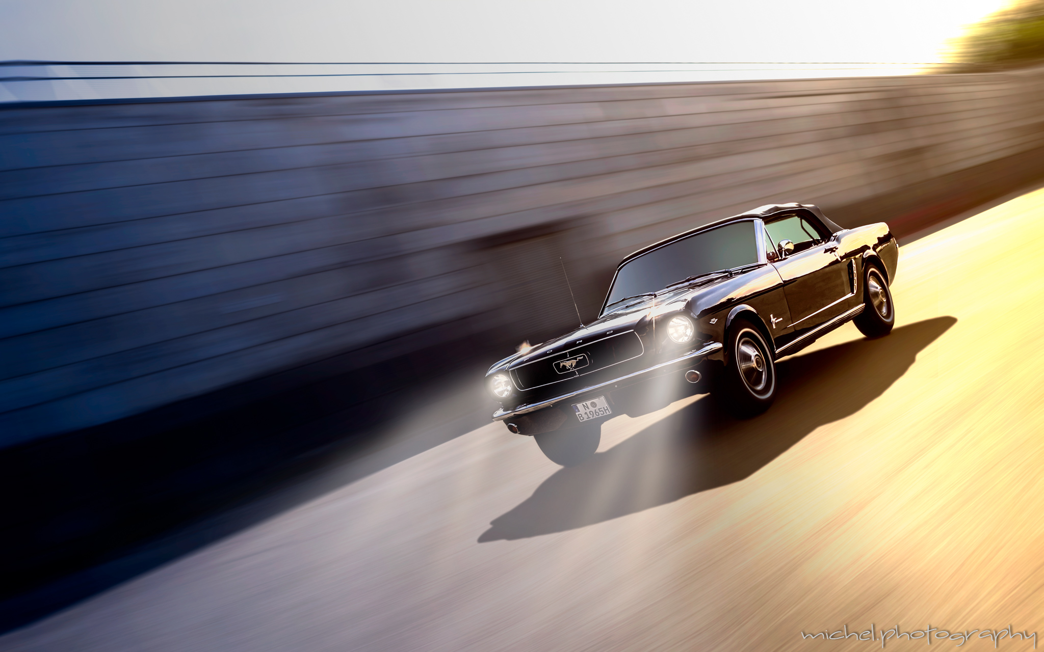 Ford Mustang from day to night - pixelstory.eu